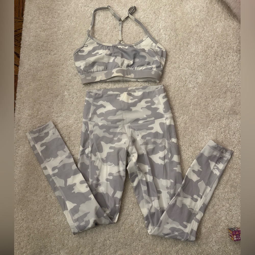 Brand new matching sports bra and legging. Size XS.